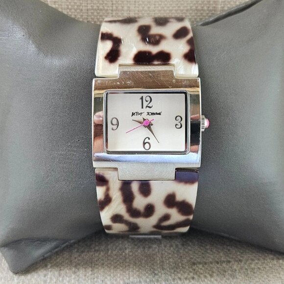 Betsey Johnson Women Wristwatch Silver Tone Brown Leopard Print Analog Watch main image 6